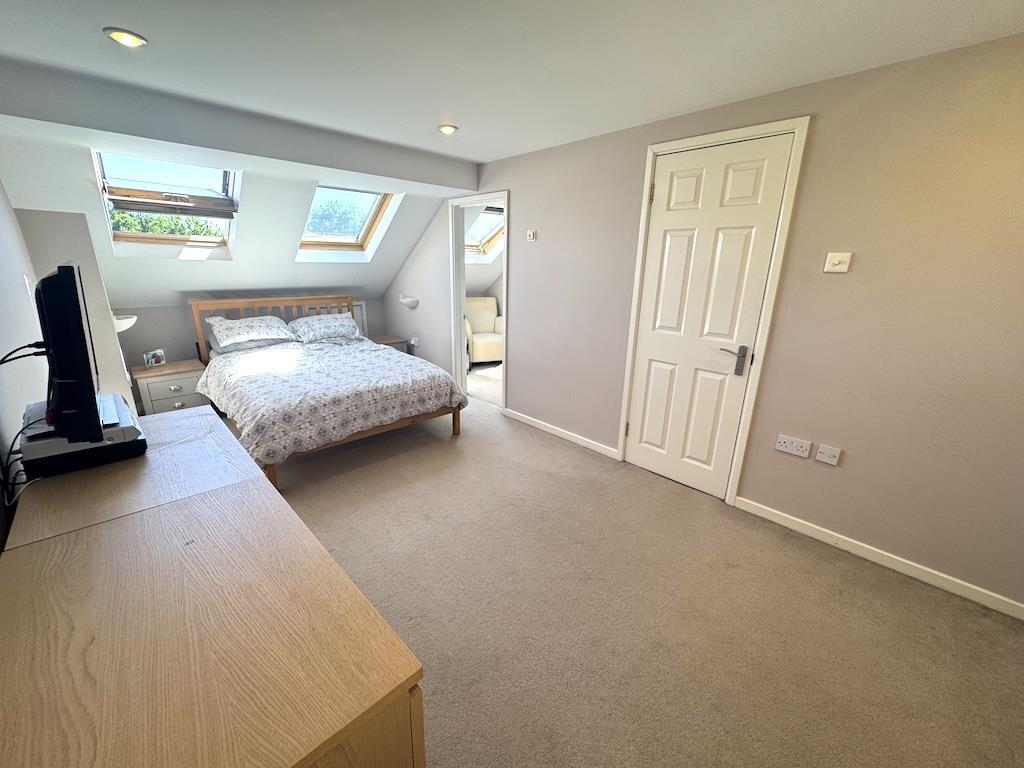 8 - Bedroom 1.jpg