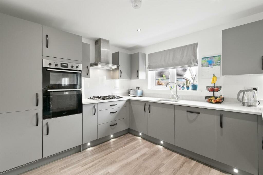 Fitted Kitchen