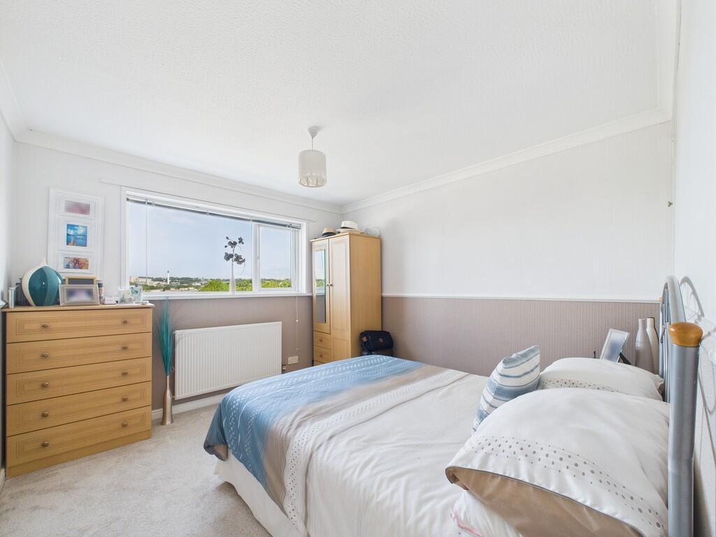 CAM02089G0-PR0525...