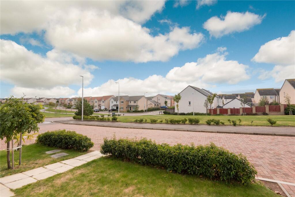 Brand Court 10