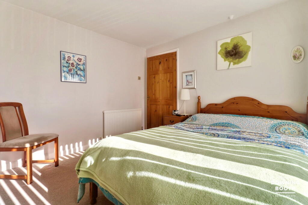 Doctors Lane, Shenstone, Lichfield, WS14 0NT