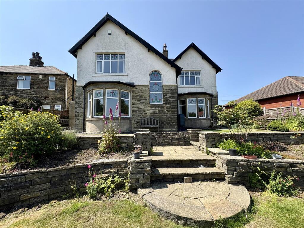 Bramleys Estate Agents - Yew Trees - Southowram (1