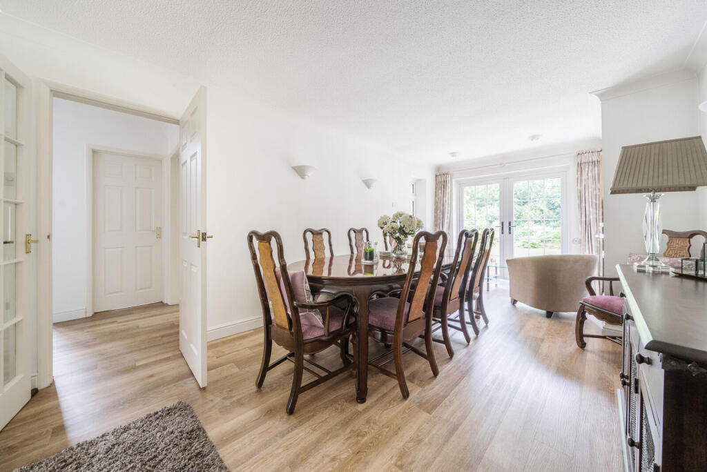 1304901-18-6846f9...