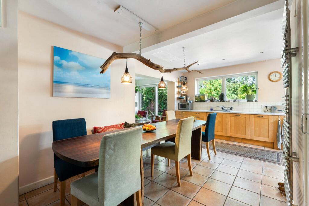 Kitchen/Dining Room