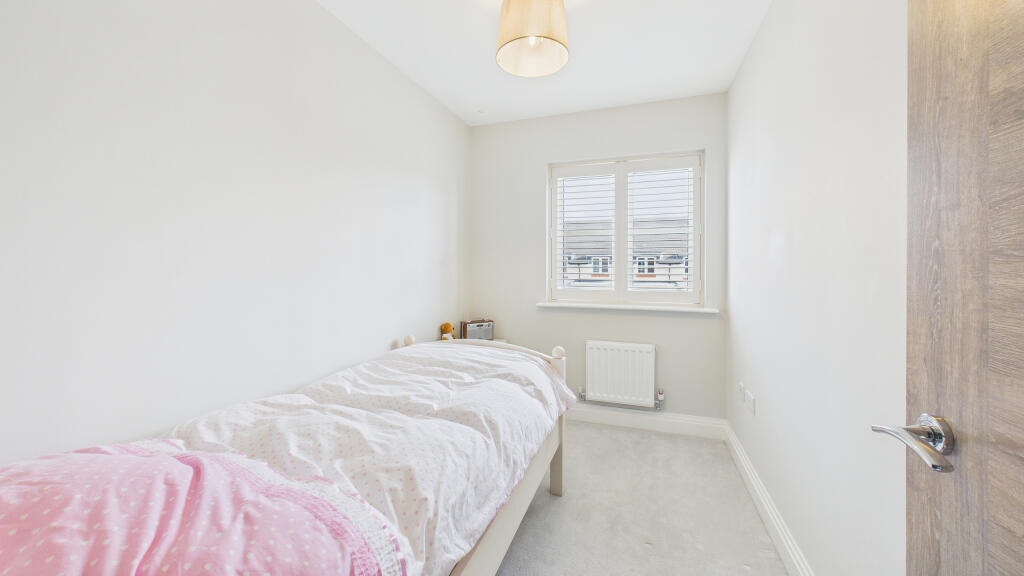 CAM04968G0-PR0066-STILL011