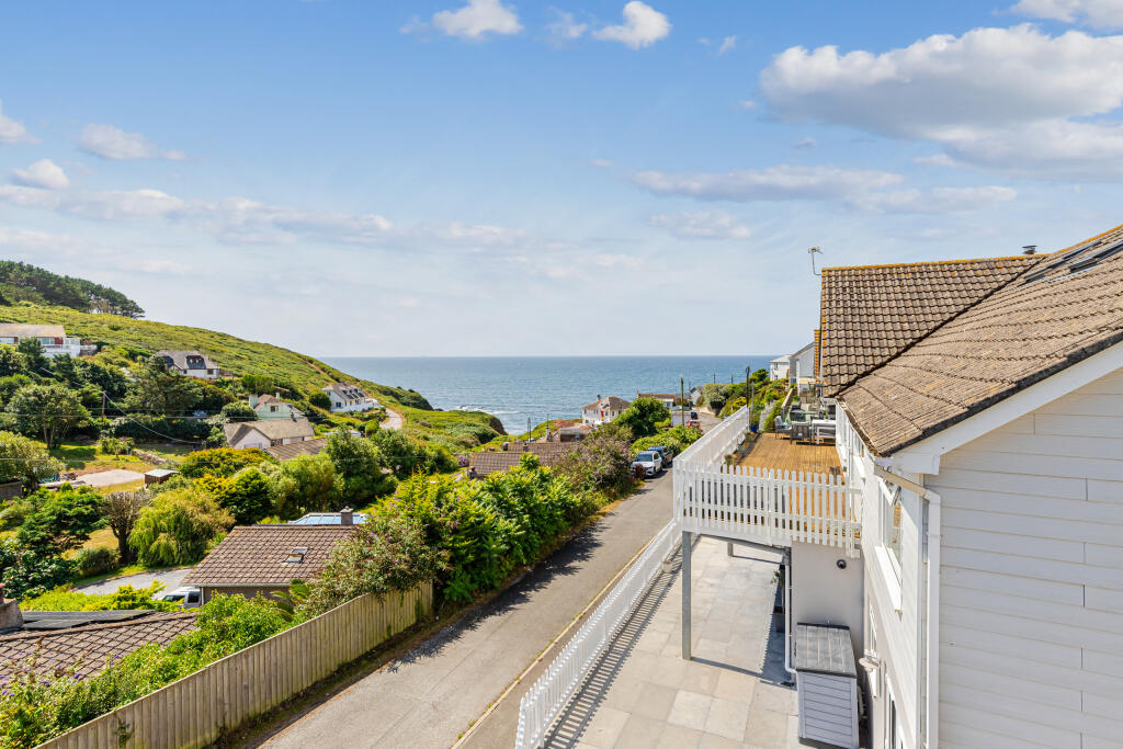 A11 - 6 Furzehill Road Heybrook Bay - 250718