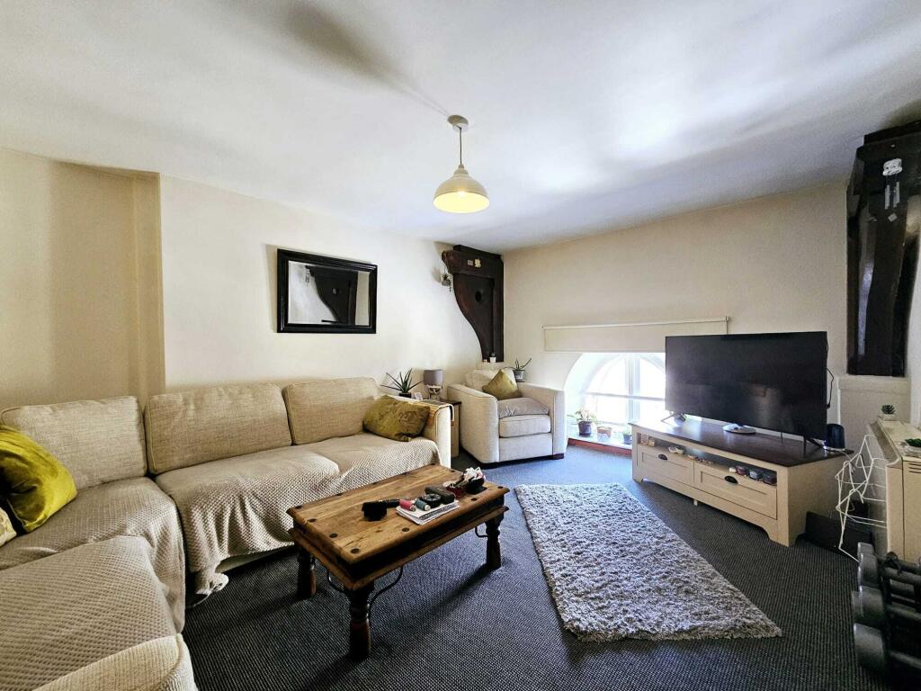 f4b43299-b42d-4a84-bbd8-d9eb0752654f