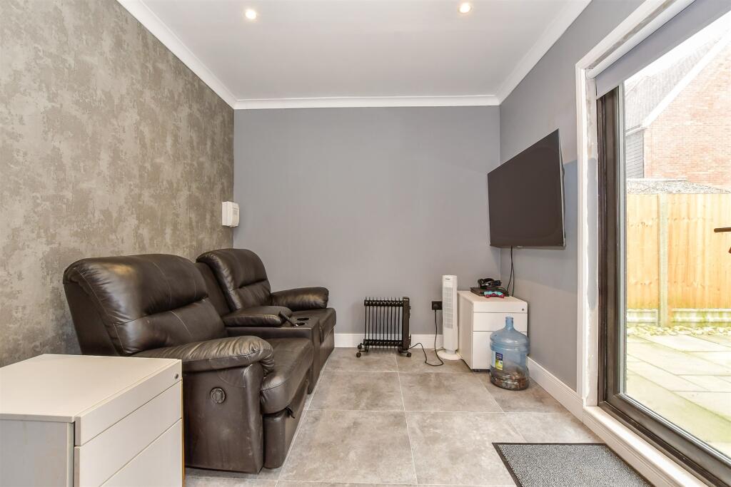 Workshop/Outbuildings