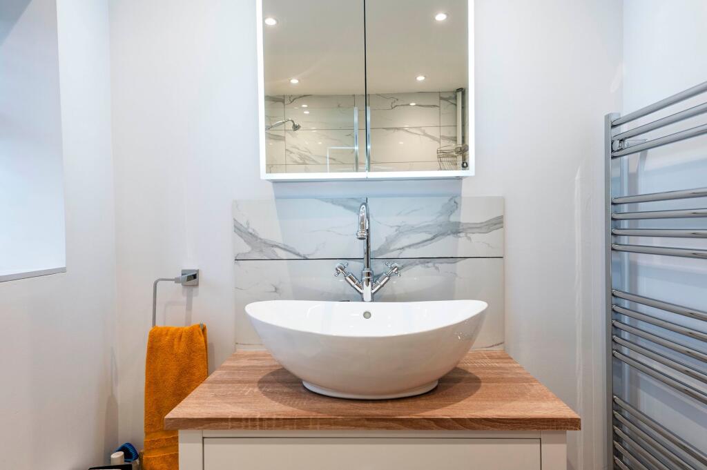 Main Bathroom