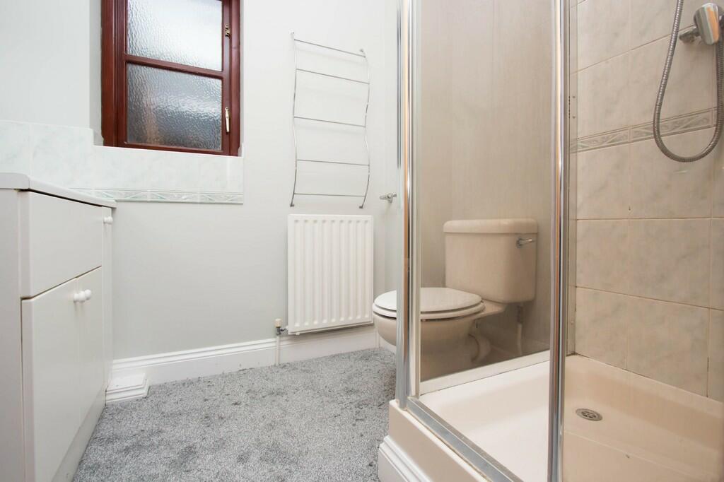 Ensuite Shower Ro...