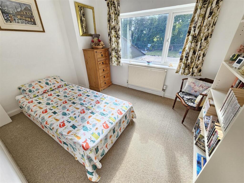 Bedroom 2.jpg