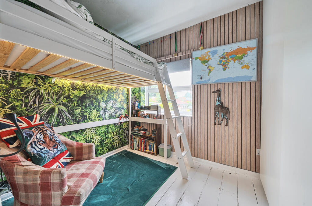 1312069-8-685be3d...