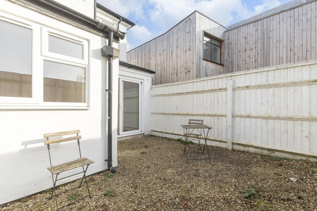 2 Tytherley Villa...