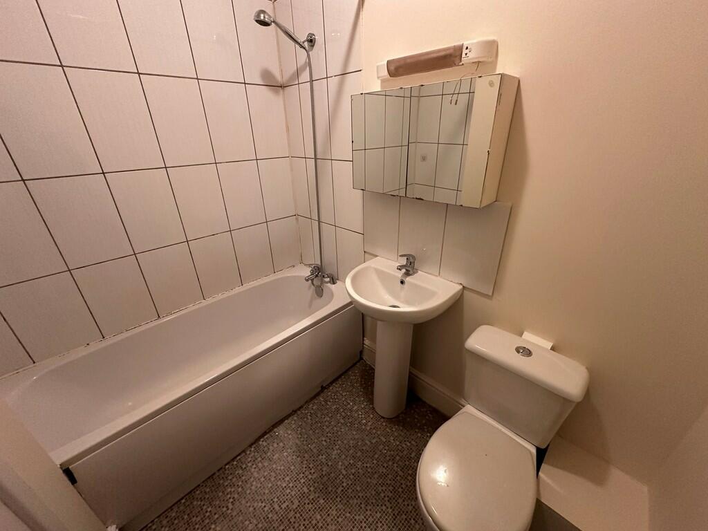 Picture3 bath