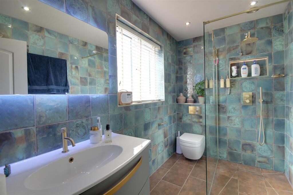 En-suite Shower Room