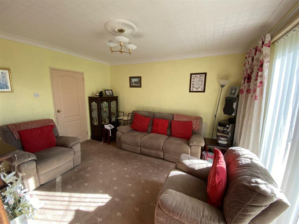 Lounge: