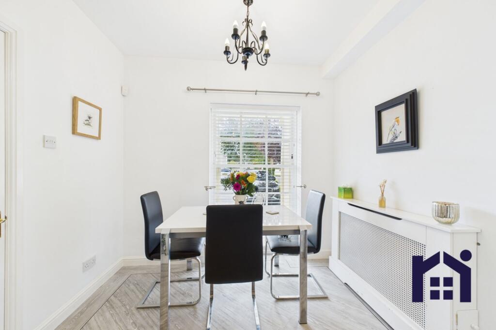 Dining kitchen