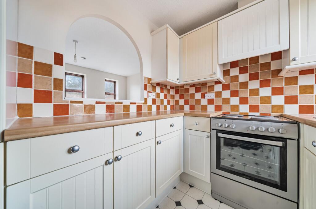 Feature Serving Hatch