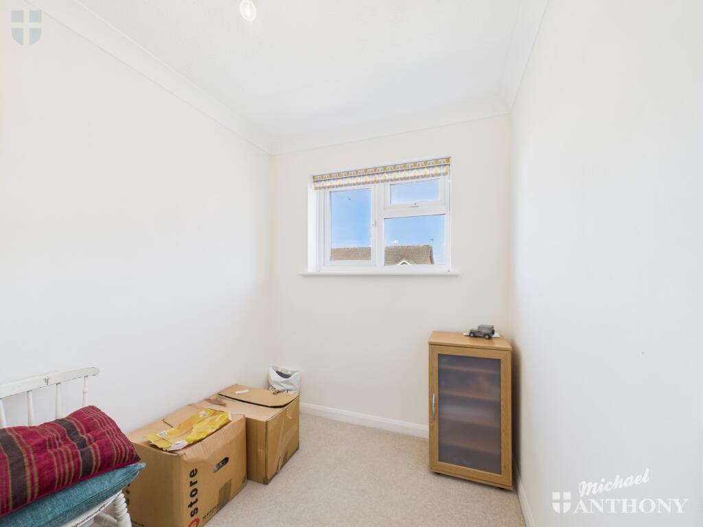 CAM03218G0-PR0714-STILL002