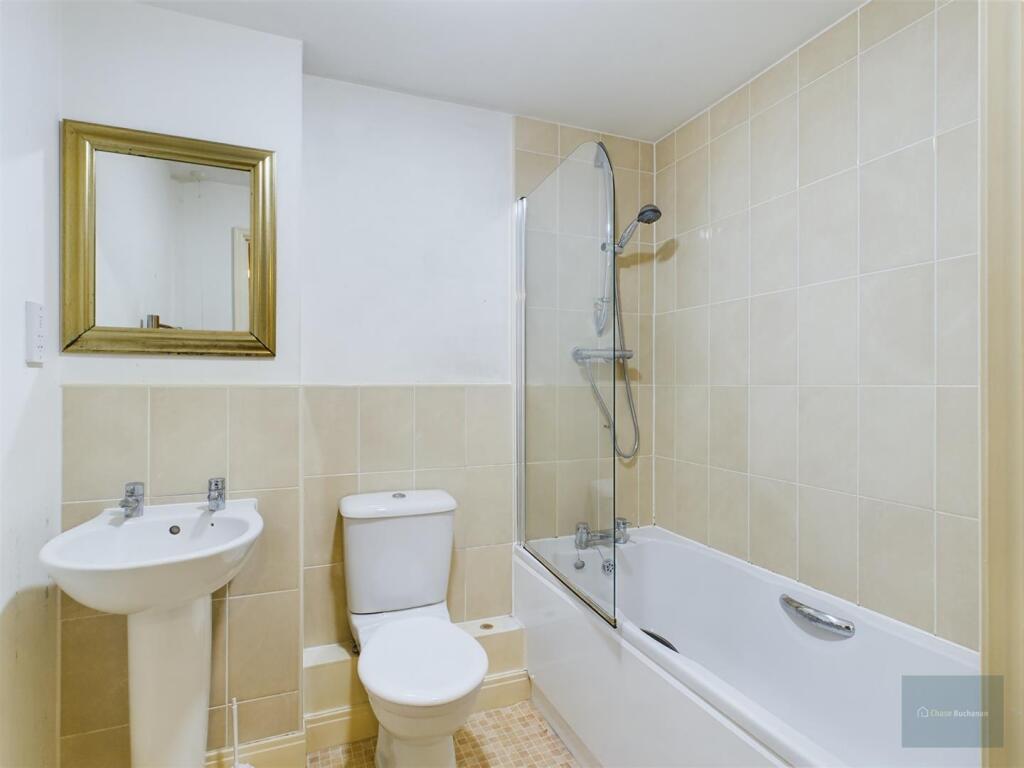 CAM02540G0-PR0095-ST