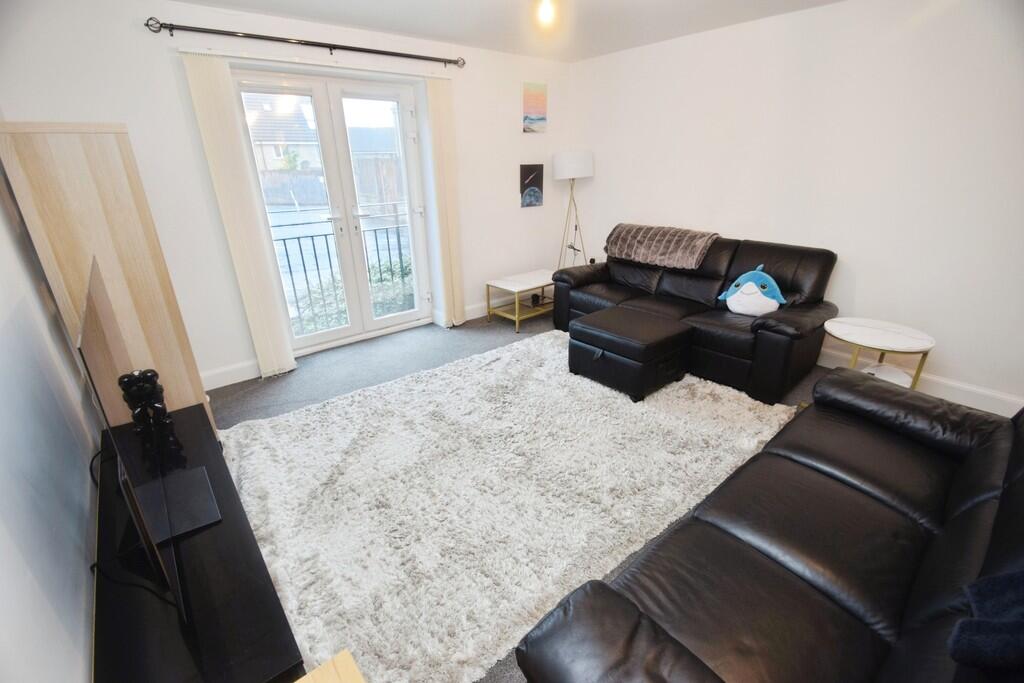 3d32c2c5-Lounge 2...