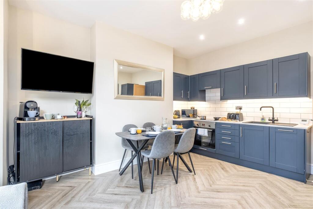 Apt 1, 6 Mapperley Park Drive Mapperley NG3 5BX