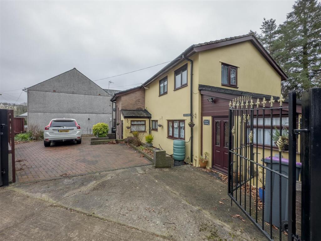 Fir Tree Lodge-50.jpg