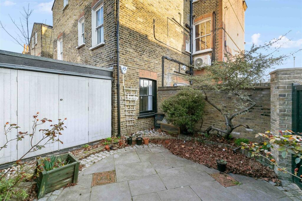 The Cottage, 3 Howletts Road-22.jpg