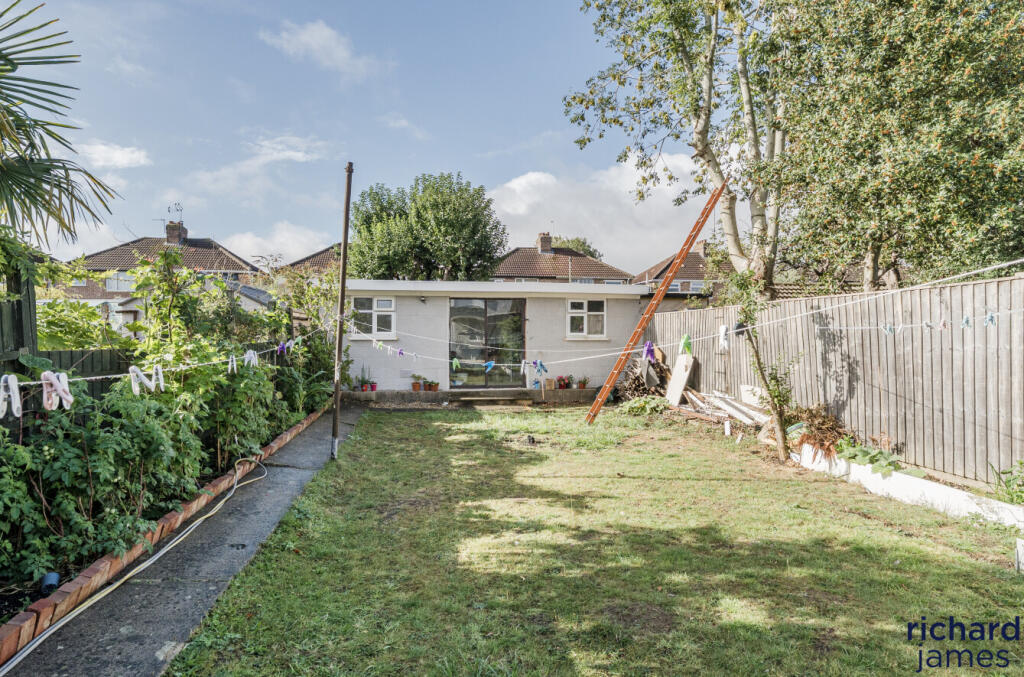 e826c081a7884325ad32a44497dd5e0e