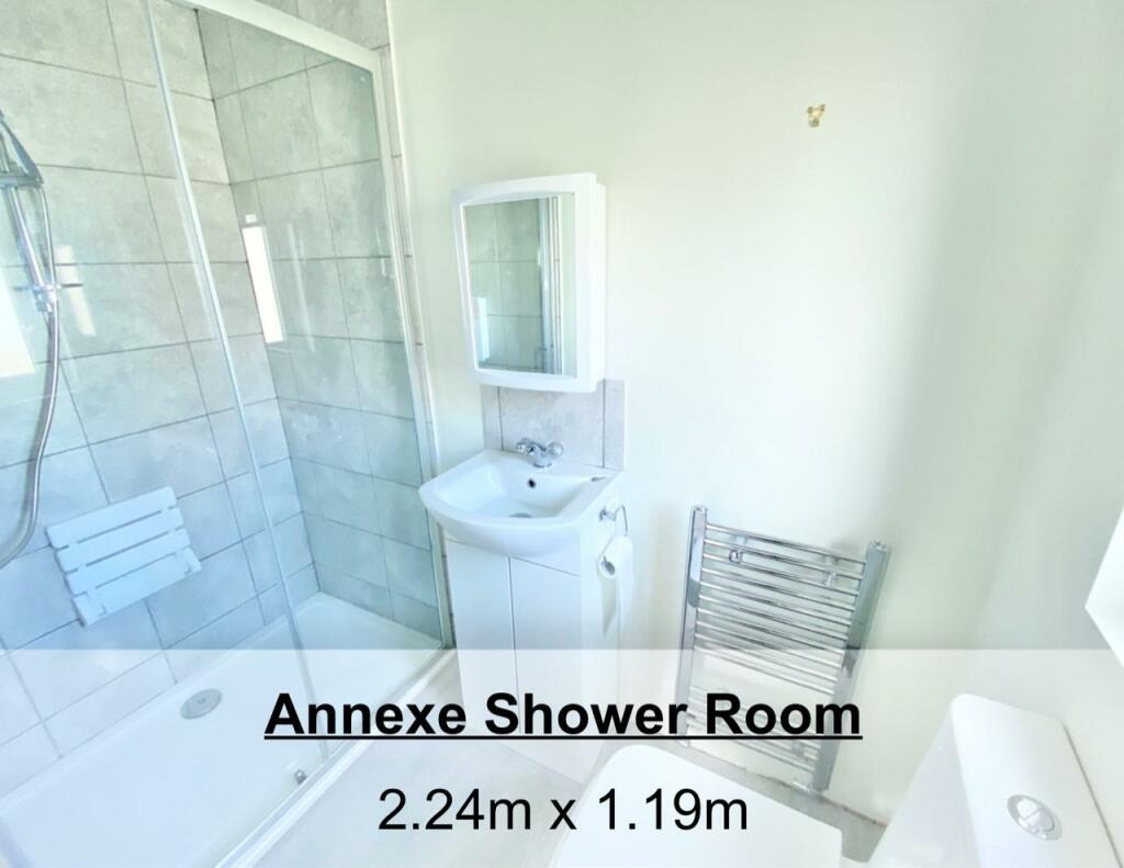 Shower Sizes.jpg