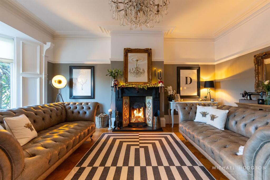 7 Ettrick Grove-05.jpg