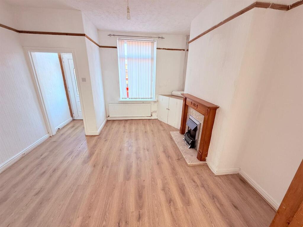 PHOTO-2025-06-18-18-41-17 (3).jpg