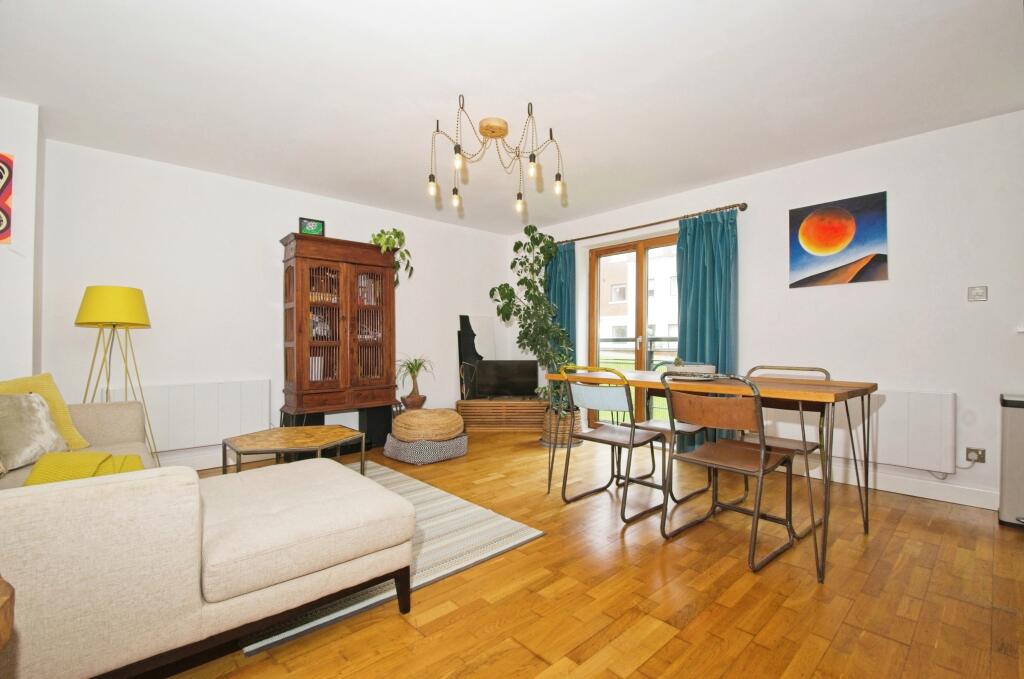Living/Dining Area