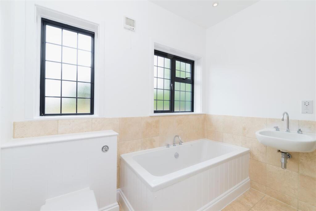 Crossways, Chinhurst Lane (11).jpg