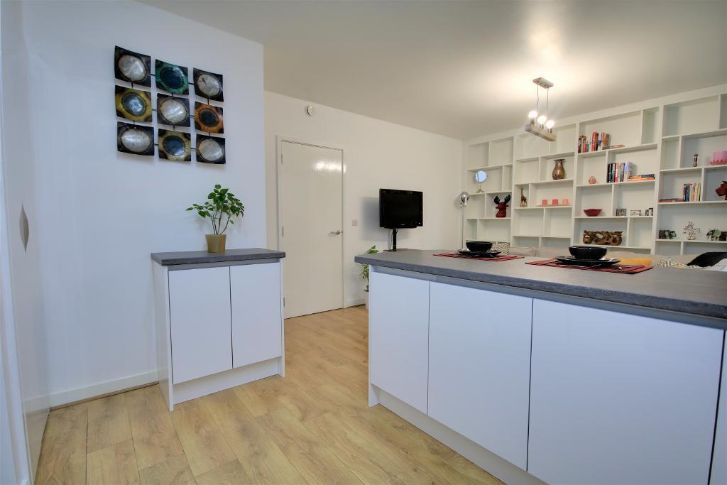 Breakfast Bar