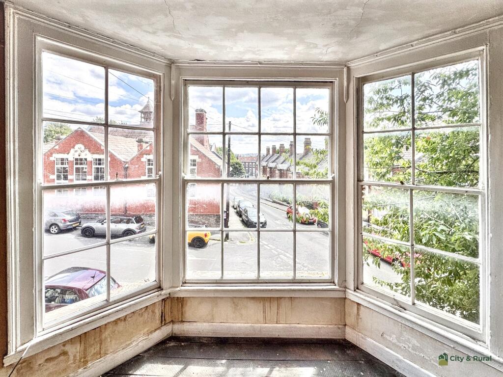 Bay Window 1st F T202508051002.jpg