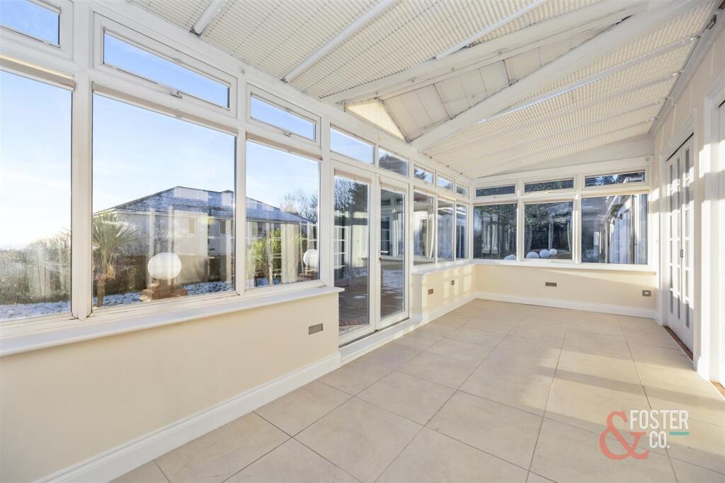 Dyke Road Avenue, 61-004.jpg