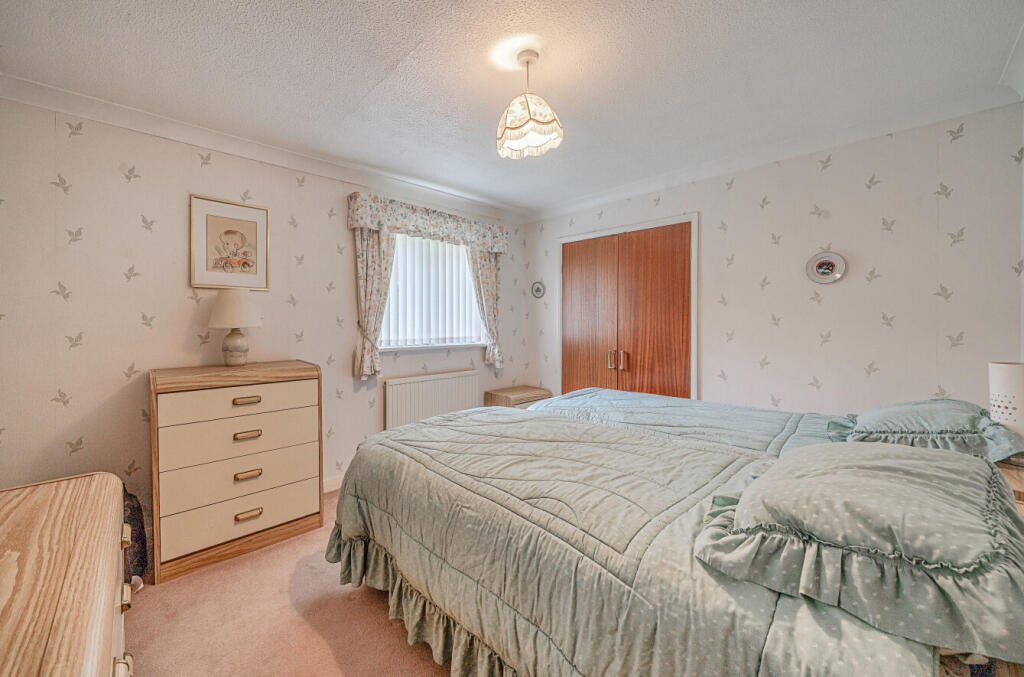 17-681cf6ece8cda-...