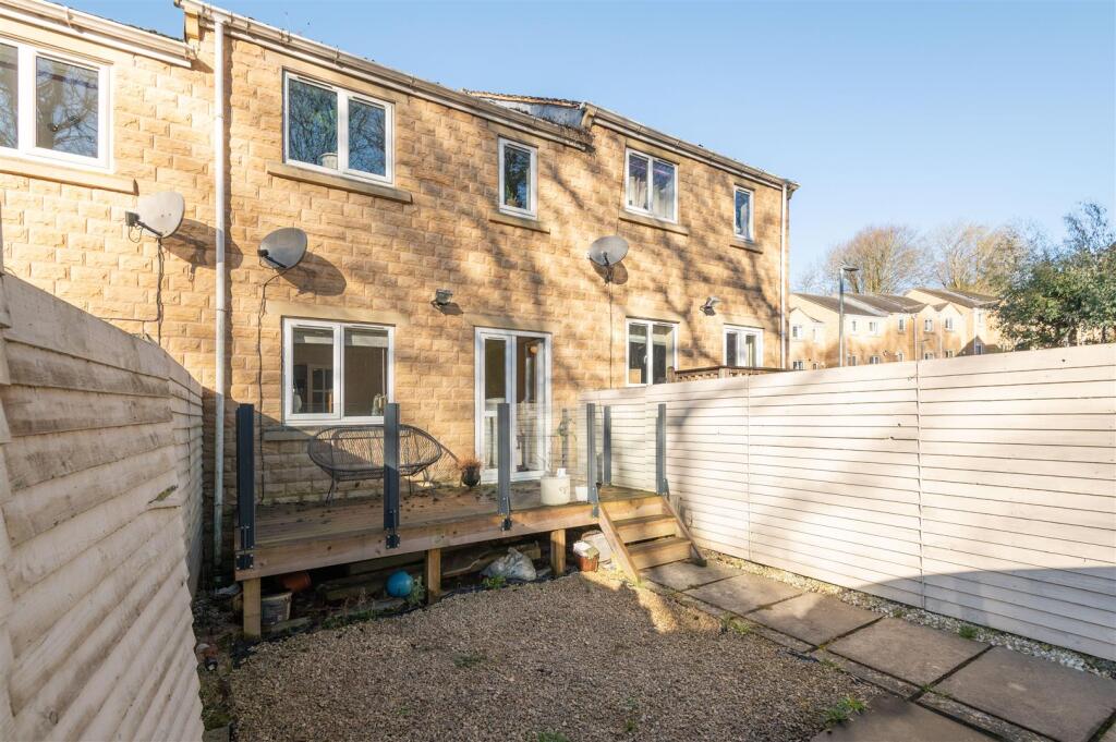 12 - 3 Rosevale View HX6 2DW.jpg