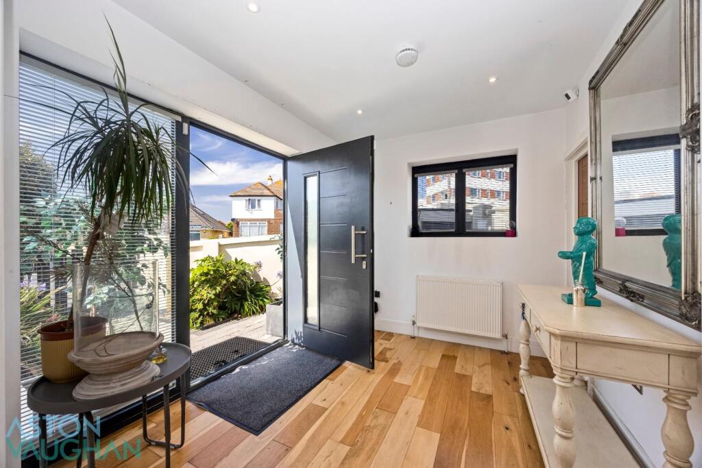 Marine Drive, Southcliffe Lodge_009.JPG