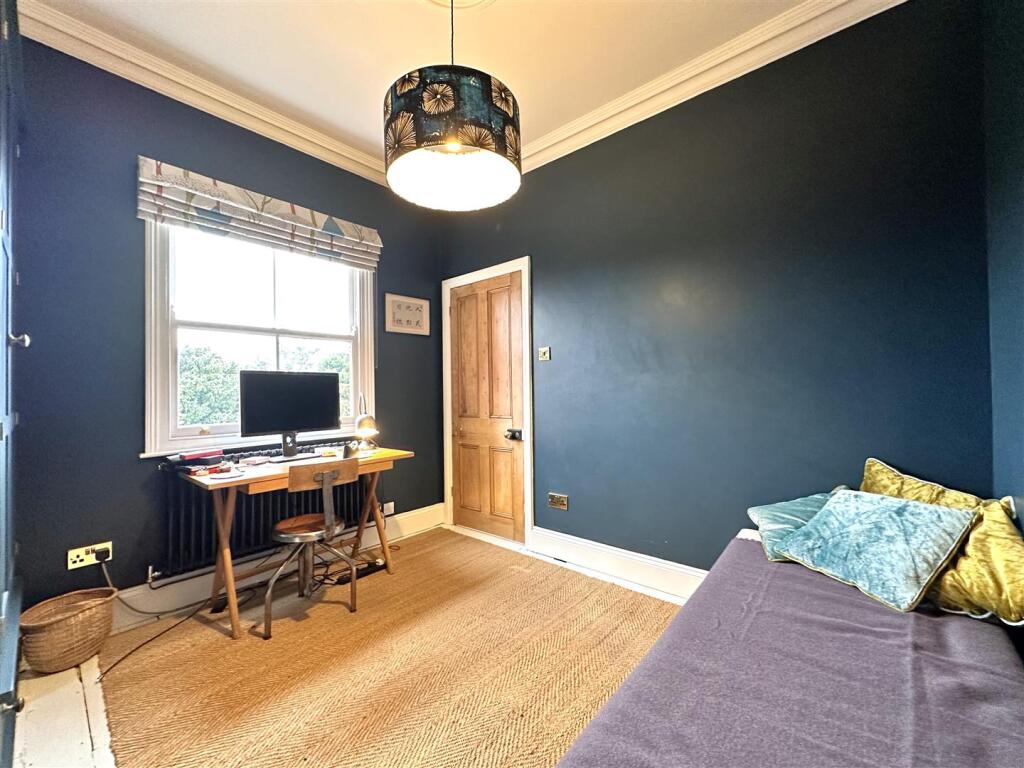 Third Bedroom/Study 606