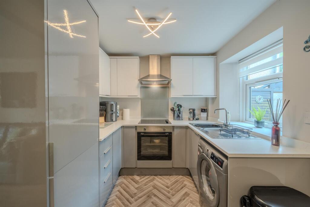 83 Stafford Rd-8.jpg