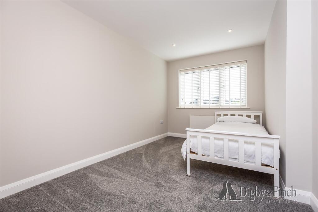 19 Stirling Road, Stamford, PE9 2XF-39watermarked.