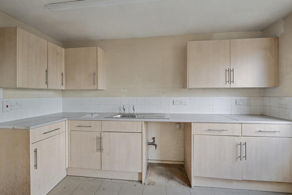 137 Lime Kiln, Royal Wootton Bassett, Wiltshire SN4 7HQ