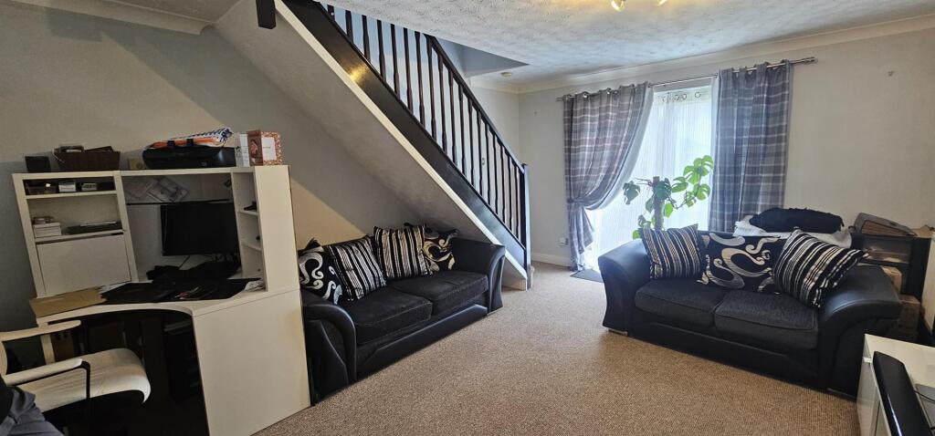 14 campion lounge.jpg