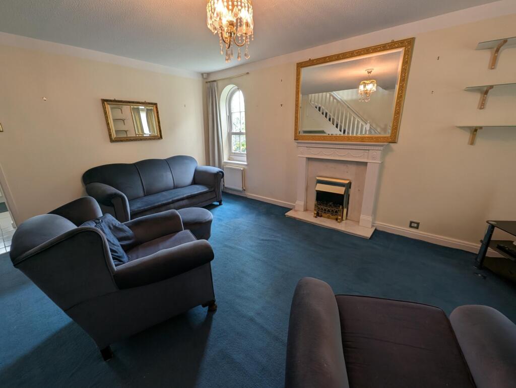 Lounge 1