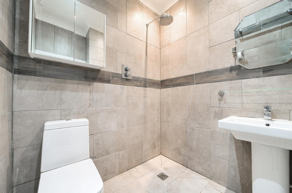 1328562-1-687e9af...