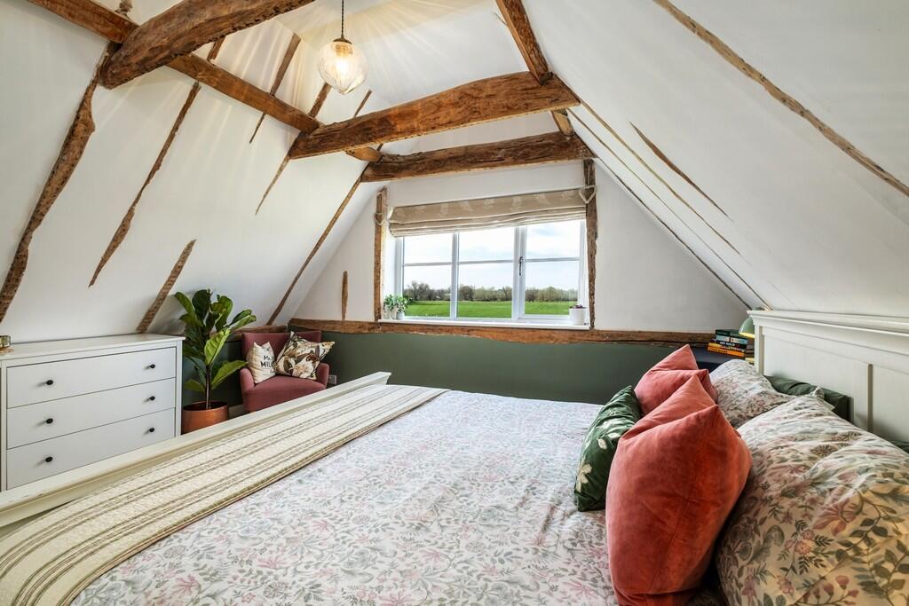 1440px-Halfboys-3...