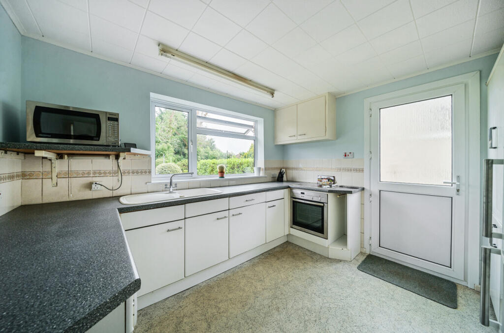 1317677-7-68628cc...