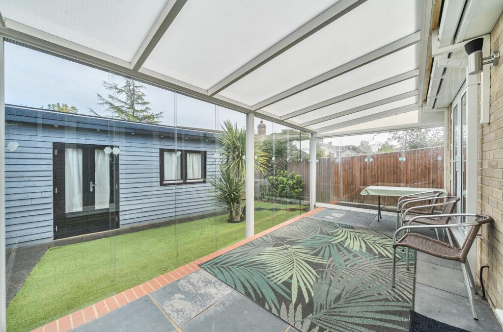 Sun room &amp; Garden